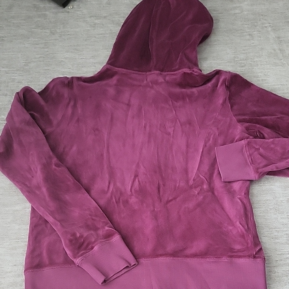 Juicy Couture Rich Burgandy Velour Set - Picture 3 of 6
